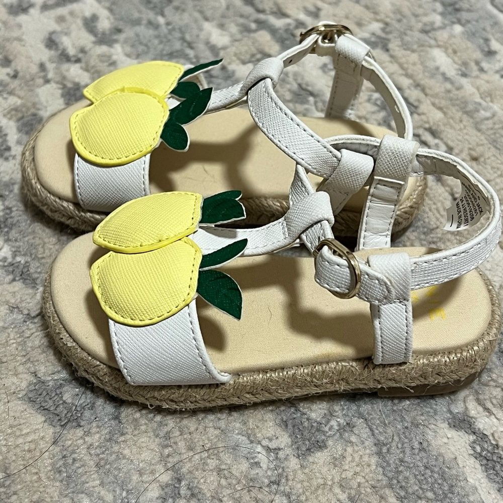 Janie and Jack lemon sandals - Picture 2 of 3